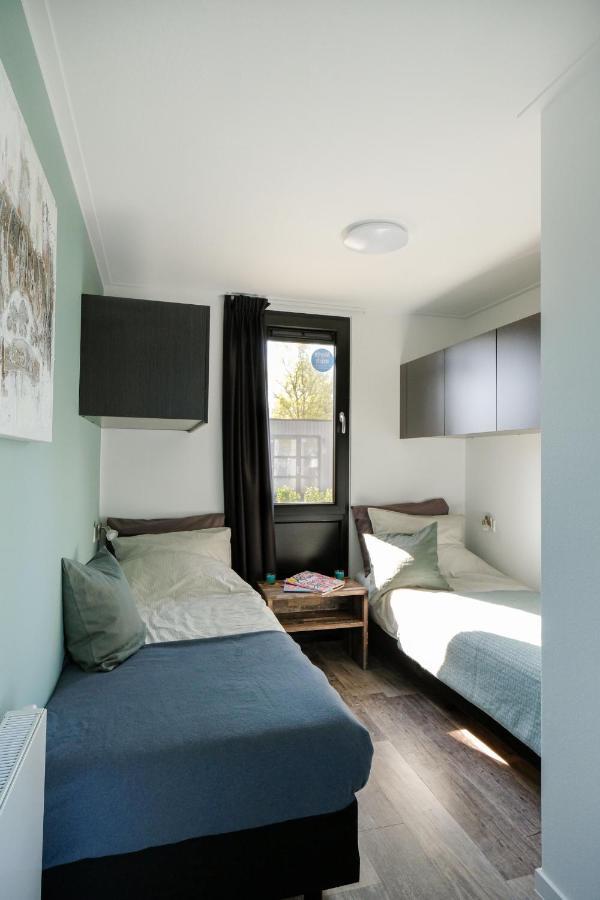 Cube Exclusive Plus mit Meerblick am Strand im EuroParcs Bad Hoophuizen Hulshorst Exterior foto